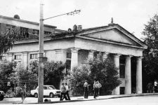 Год 1933 - открытие Мединститута